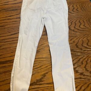 Old Navy White Skinny Jeans Classic Design